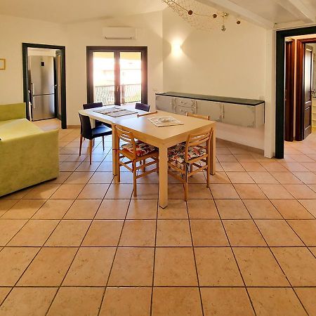 Murphy Holiday Home - Residenza Aldo Moro 02 La Maddalena  Eksteriør billede