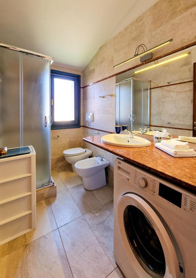 Murphy Holiday Home - Residenza Aldo Moro 02 La Maddalena  Eksteriør billede